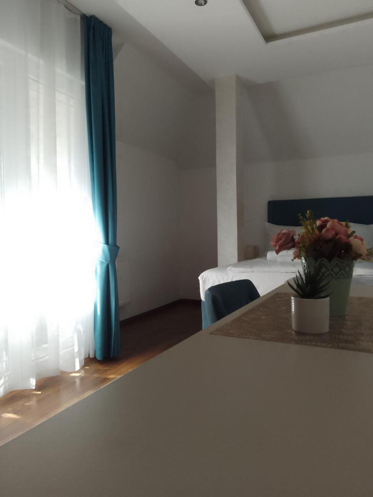 Hotel Konaciste Akustik Zlatibor Buitenkant foto